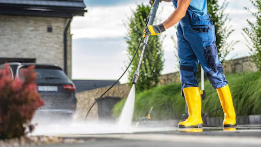 Why Power Washing Is the Most Effective Way to Clean Exterior Surfaces